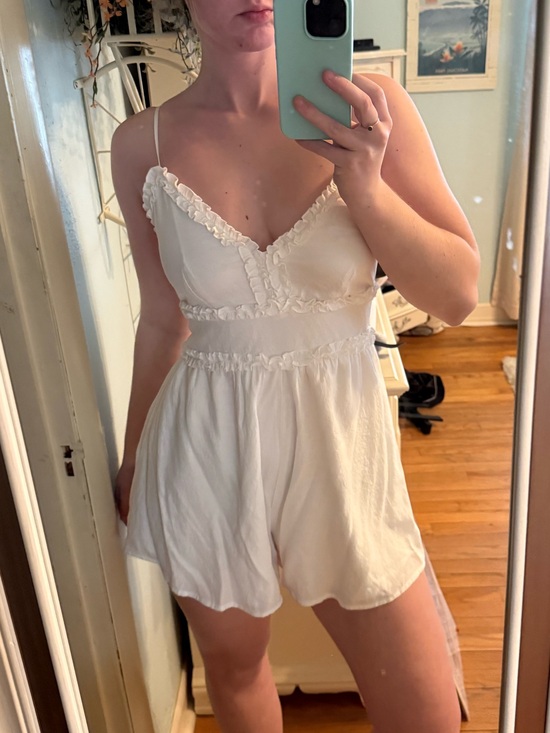 Francesca's Collections Other - NWT francesca’s Cream Lace-Trim Romper